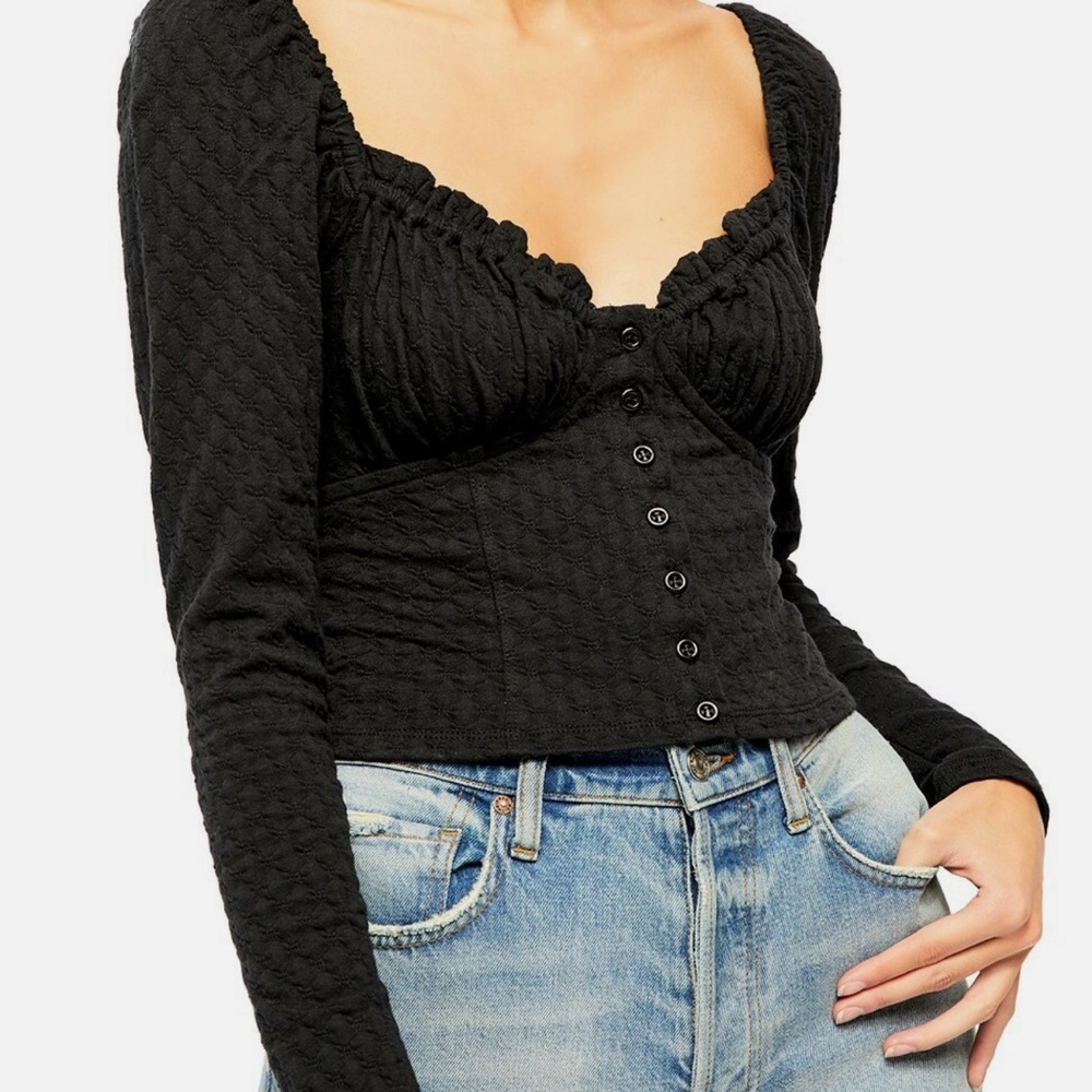 Free People Ladybug Long Sleeve Sweetheart‎ Neck cropped blouse Black small